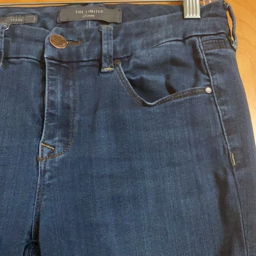 The Limited Skinny Jeans - Picture 3 of 5